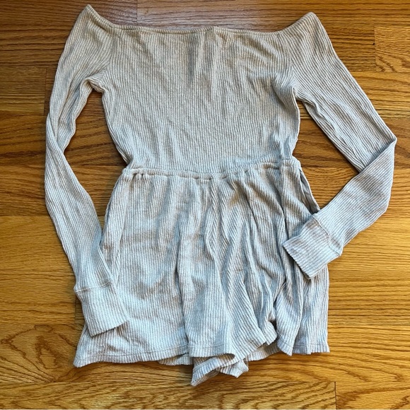 Out from Under light gray ribbed henley romper size small - Picture 2 of 4